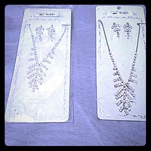 Ladies necklace/earrings set